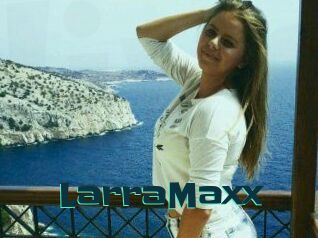 LarraMaxx
