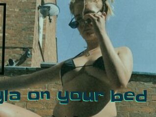 Layla_on_your_bed