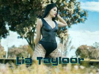 Lia_Tayloor