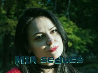 MIA_seduce