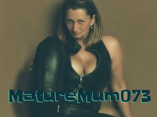 MatureMum073
