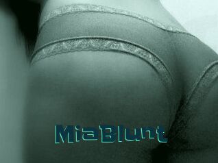 MiaBlunt