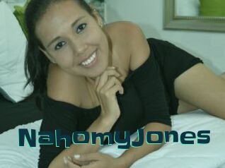 NahomyJones