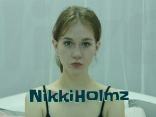 NikkiHolmz