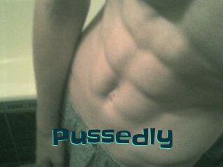 Pussedly