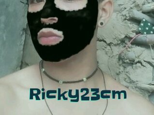 Ricky23cm